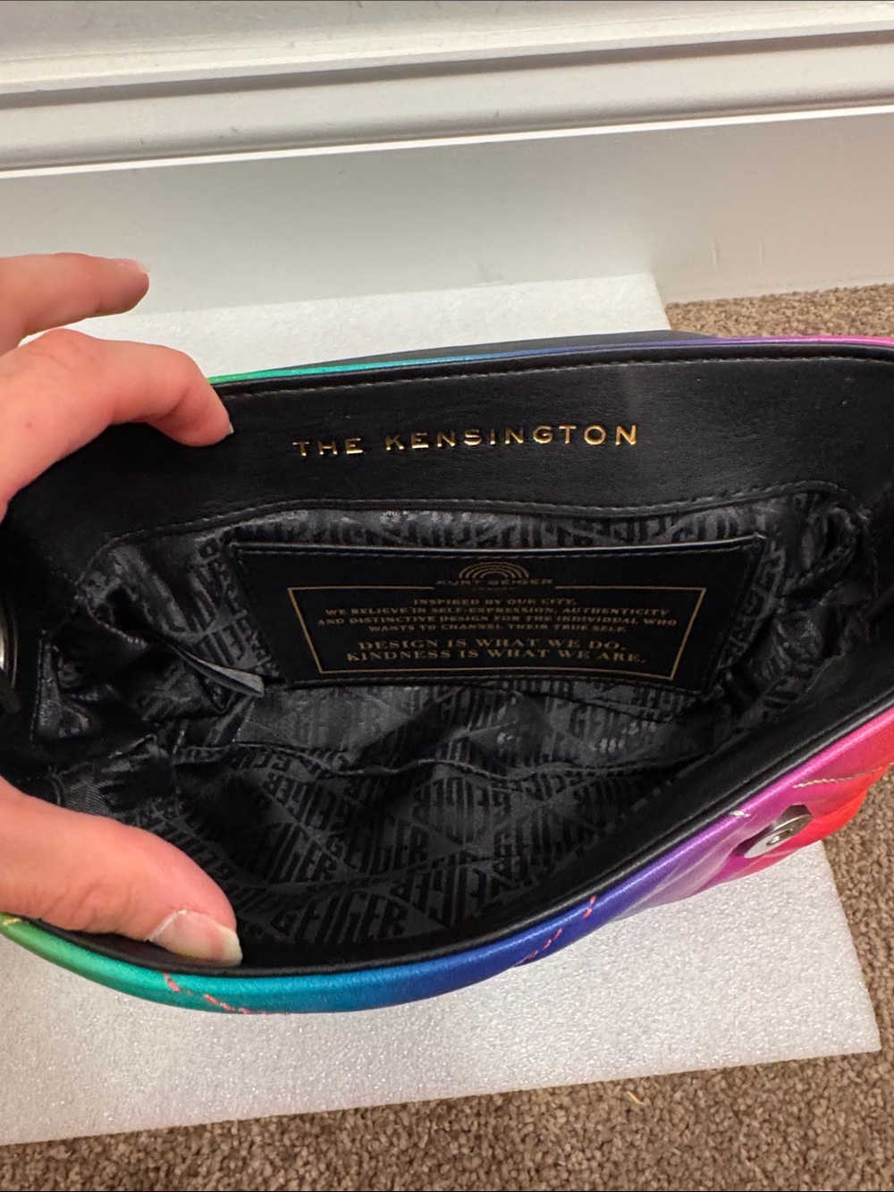 Kurt Geiger London Kensington shoulder bag quilted rainbow design & dustbag - Picture 7 of 7